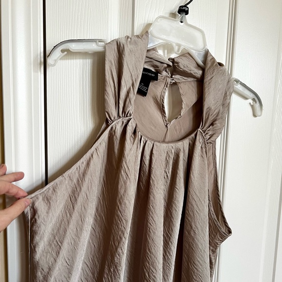 Taupe, Wide Shoulder Straps Gathered Front Tank Top. X-Large. - Picture 3 of 7